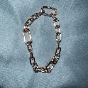 Pandora ME Medium-Link Chain Bracelet
14k rose gold plating